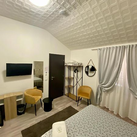 Guest House Minas Milán Exteriér fotografie
