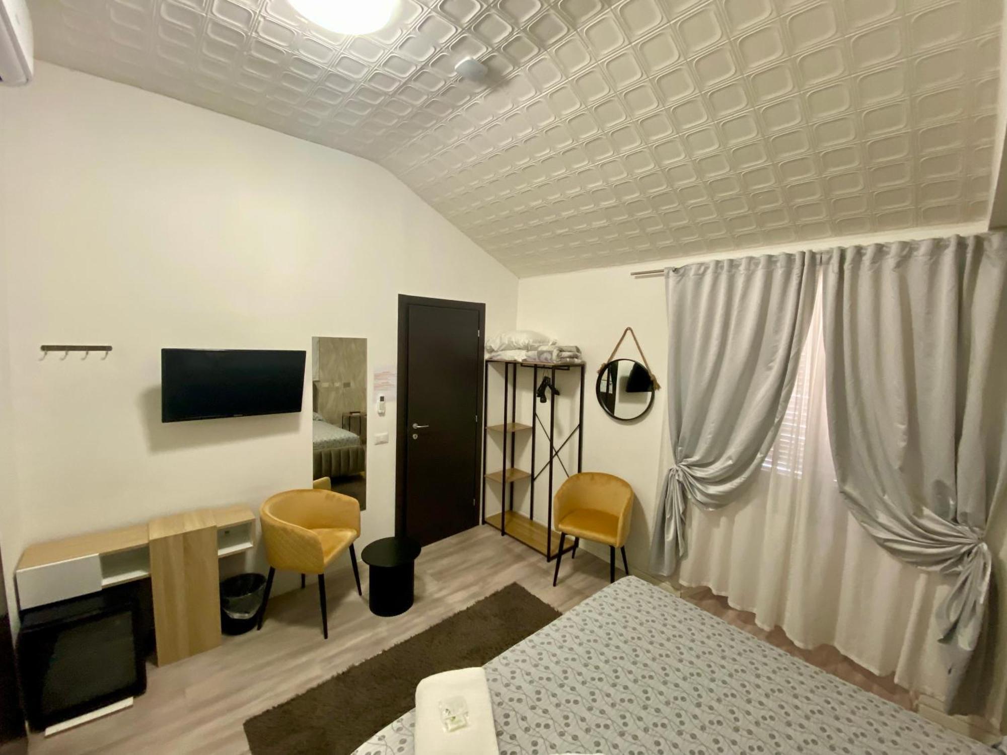 Guest House Minas Milán Exteriér fotografie